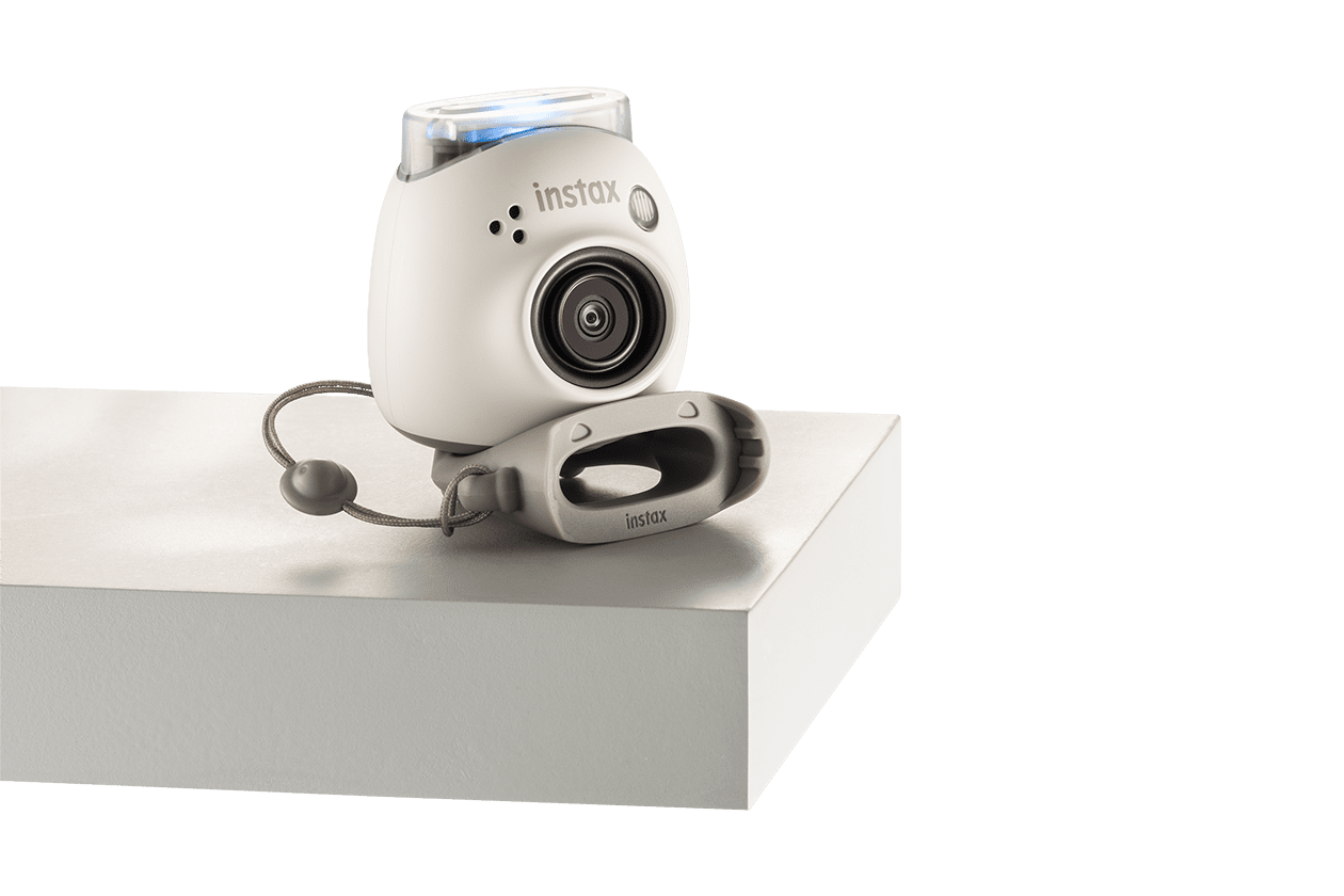 instax Pal™